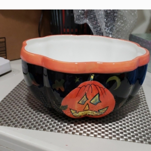 Halloween Pumpkin Bowl - Picture 12 of 12